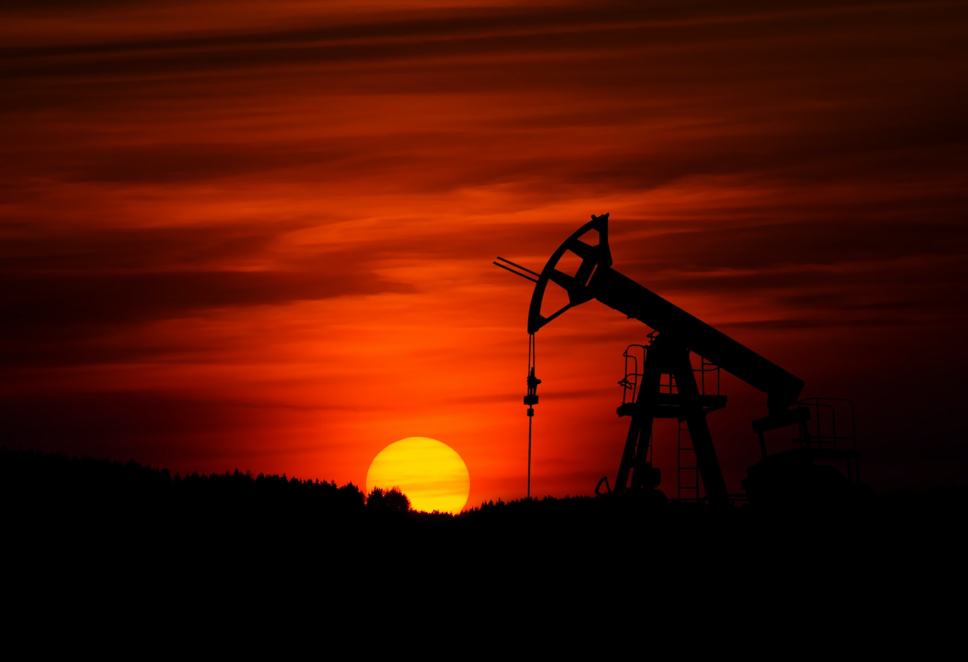 What Oil Price Hike Means for Philippine Households and Economy?